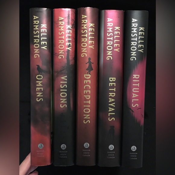 Cainsville Series Books 1 2 3 4 And 5 - By Kelley Armstrong - Hardcover - Picture 3 of 16